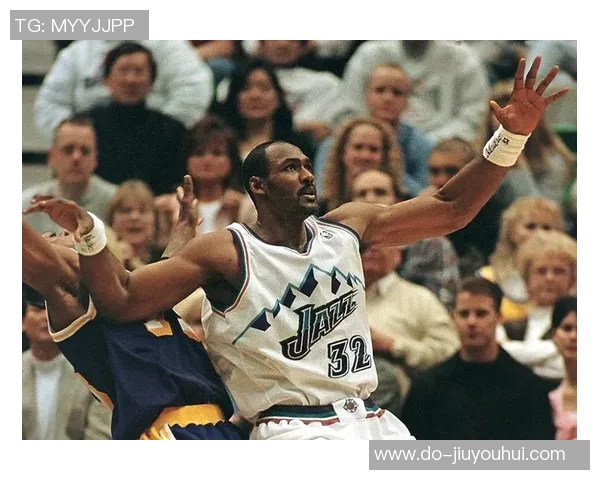 尼克尔森的绝技秘诀:每天150次,任何地方都能勾手得分! 尼克尔森的绝技秘诀:每天150次,任何地方都能勾手得分!