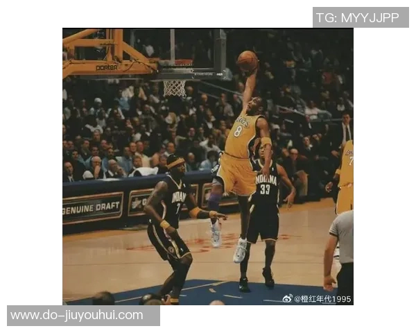 快节奏中的完美配合：拉文助攻蒙克空位三分引爆全场