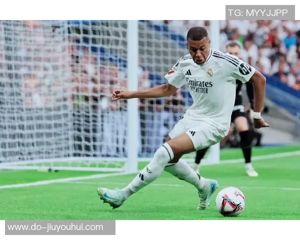 官方:姆巴佩当选西甲10月最佳球员;3场全胜且均有进球 官方:姆巴佩当选西甲10月最佳球员;3场全胜且均有进球